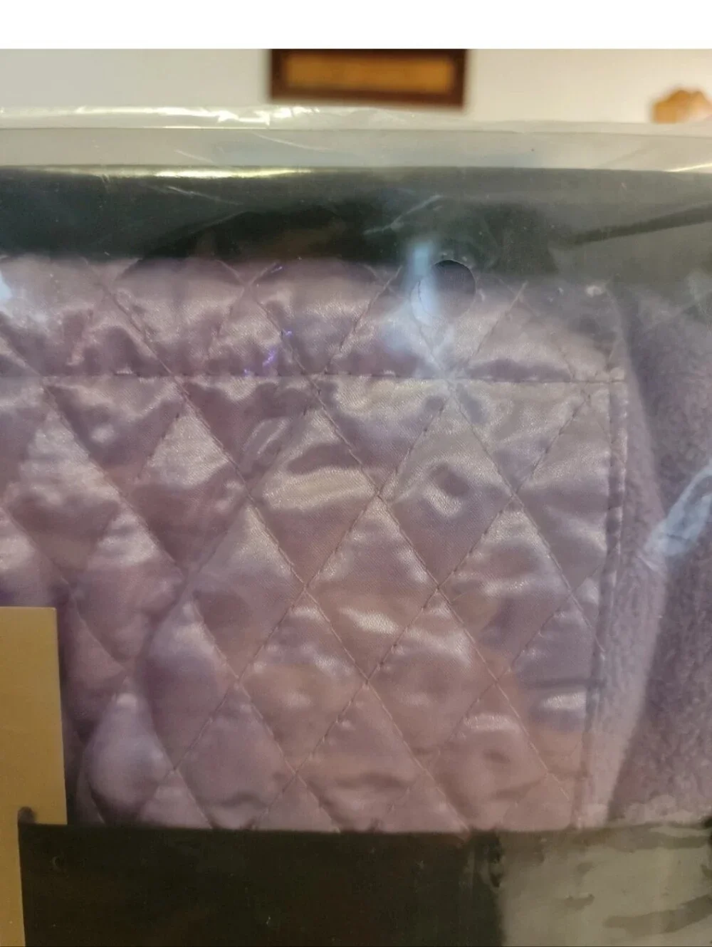 Quilted Satin Angle Wrap by Concierge Collection *Brand New! * 58
